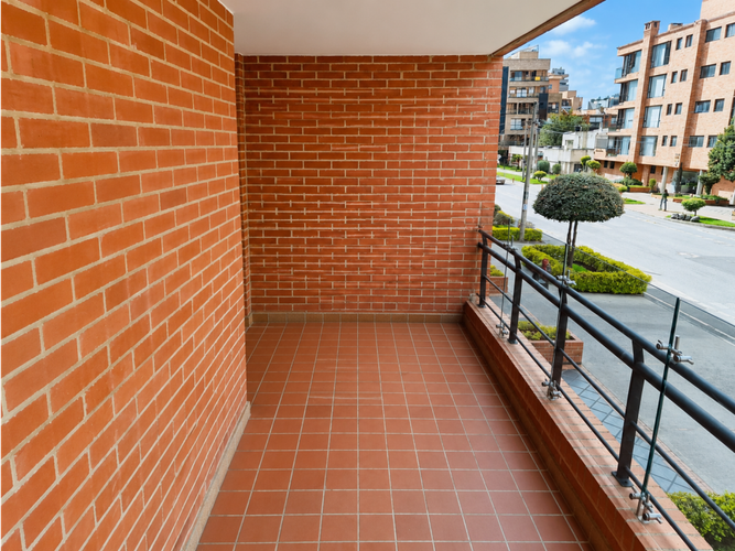 Apartamento de 4 alcobas en venta en Chicó Navarra, Bogotá, 210 m² · foto 7 de 24