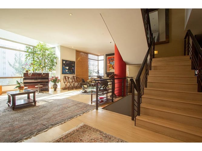Casa de 4 alcobas en venta en Los Rosales, Bogotá, 496 m² · foto 6 de 24