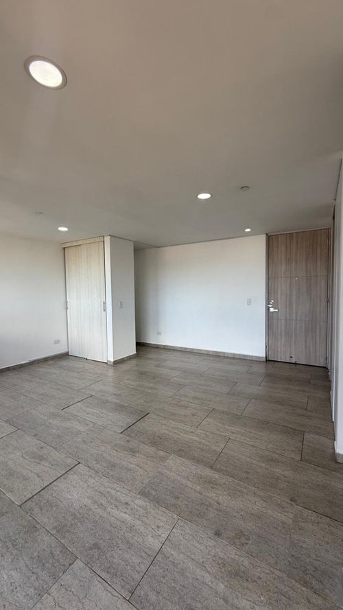 Apartamento de 2 alcobas en arriendo en Mayorca, Sabaneta, 89 m² · foto 3 de 14