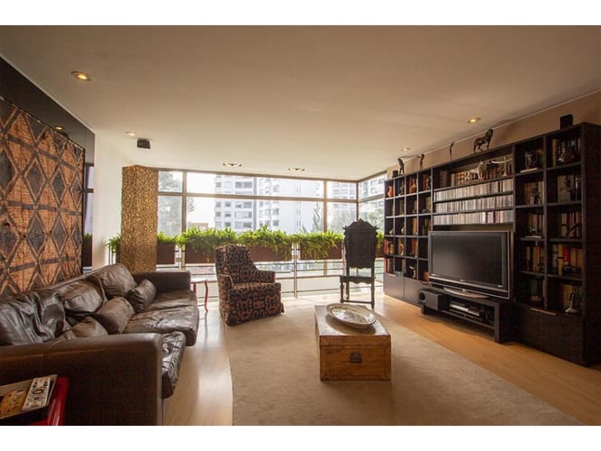 Casa de 4 alcobas en venta en Los Rosales, Bogotá, 496 m² · foto 13 de 24