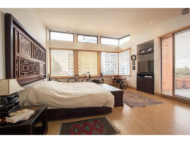 Casa de 4 alcobas en venta en Los Rosales, Bogotá, 496 m² · foto 16 de 24