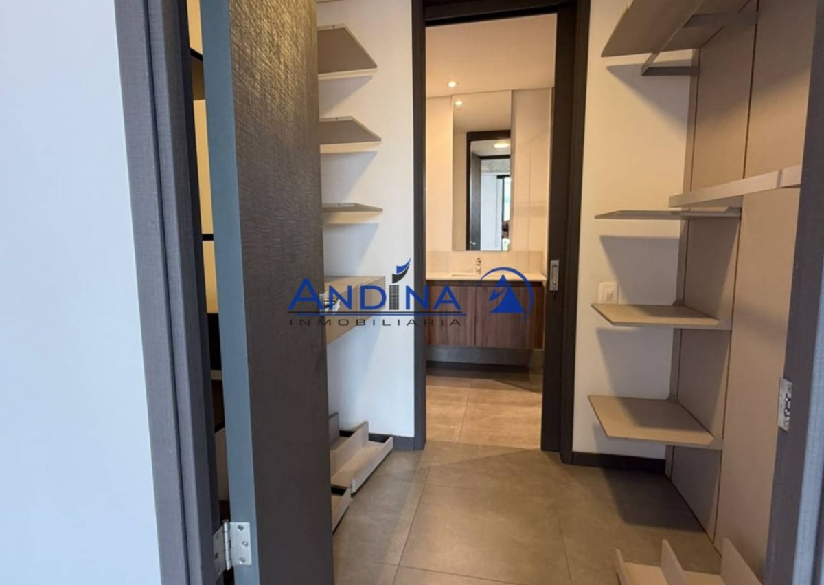 Apartamento en arriendo en El Poblado, Medellín · foto 7 de 20