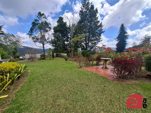 Casa de 5 alcobas en arriendo en La Honda, Guarne · foto 23 de 24