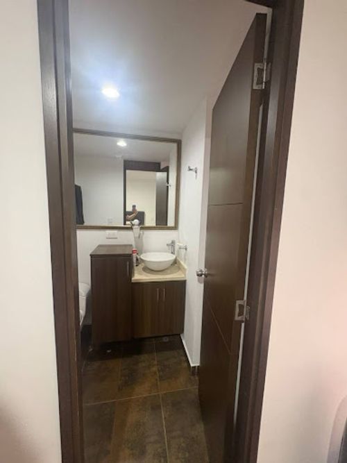 Apartamento de 2 alcobas en arriendo en Laureles, Medellín, 70 m² · foto 10 de 19