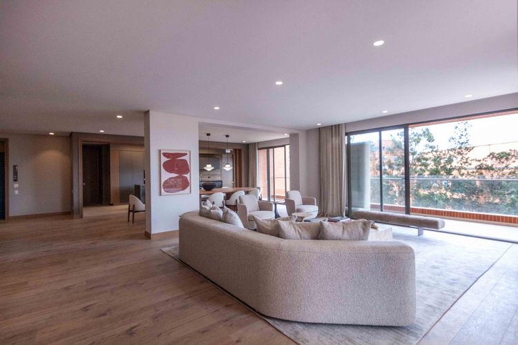 Apartamento de 3 alcobas en venta en Santa Barbara Alta, Bogotá, 332 m² · foto 12 de 24