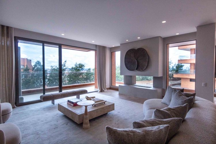 Apartamento de 3 alcobas en venta en Santa Barbara Alta, Bogotá, 332 m² · foto 15 de 24