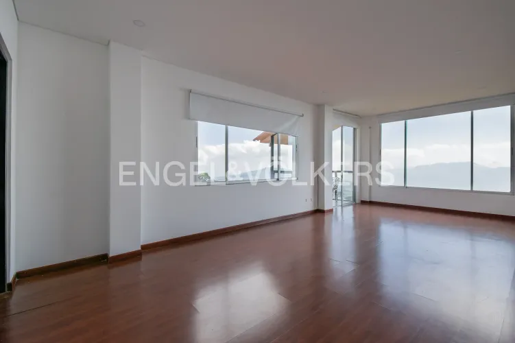 Casa de 3 alcobas en arriendo en Yerbabuena, Sopó, 440 m² · foto 14 de 18