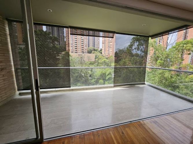 Apartamento de 3 alcobas en arriendo en La Calera, Medellín, 260 m² · foto 4 de 24