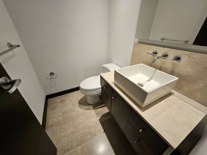 Apartamento de 3 alcobas en arriendo en La Calera, Medellín, 260 m² · foto 7 de 24