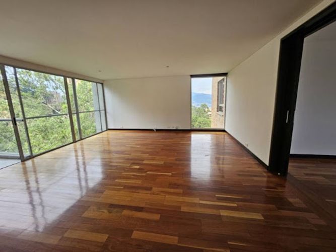 Apartamento de 3 alcobas en arriendo en La Calera, Medellín, 260 m² · foto 9 de 24