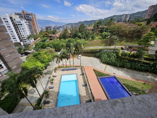 Apartamento de 3 alcobas en arriendo en La Calera, Medellín, 260 m² · foto 13 de 24