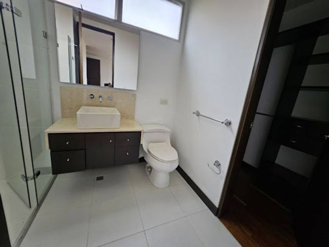 Apartamento de 3 alcobas en arriendo en La Calera, Medellín, 260 m² · foto 22 de 24