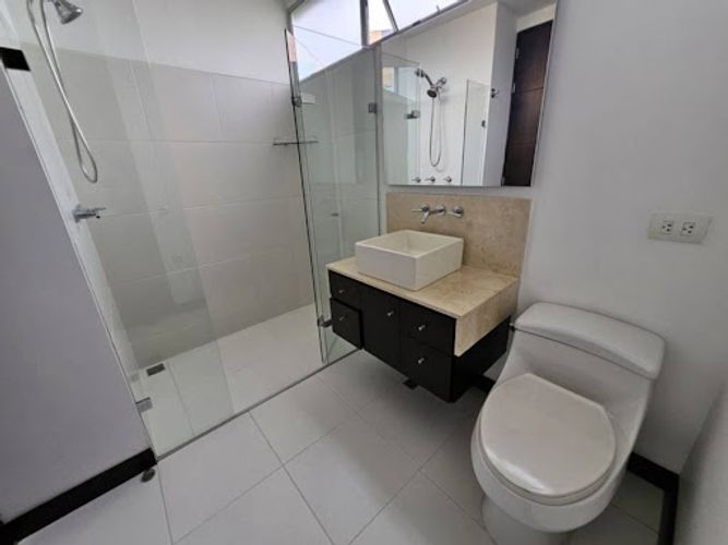 Apartamento de 3 alcobas en arriendo en La Calera, Medellín, 260 m² · foto 24 de 24