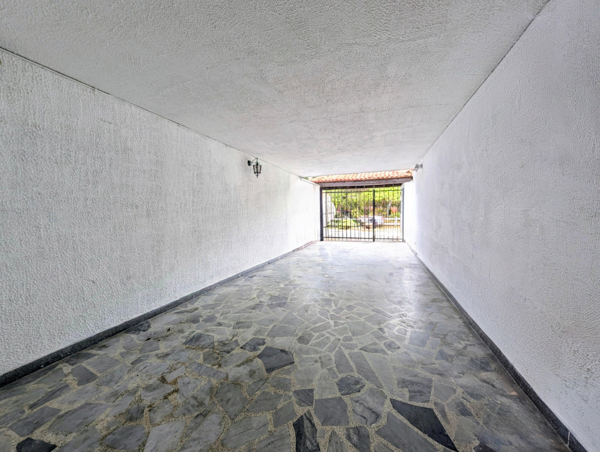 Casa en venta en Las Villas, Bogotá · foto 2 de 24
