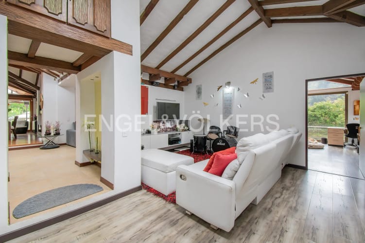 Casa de 4 alcobas en venta en Yerbabuena, Chía, 360 m² · foto 8 de 20