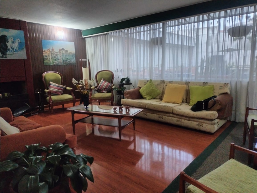 Casa en venta en Niza, Bogotá · foto 3 de 18