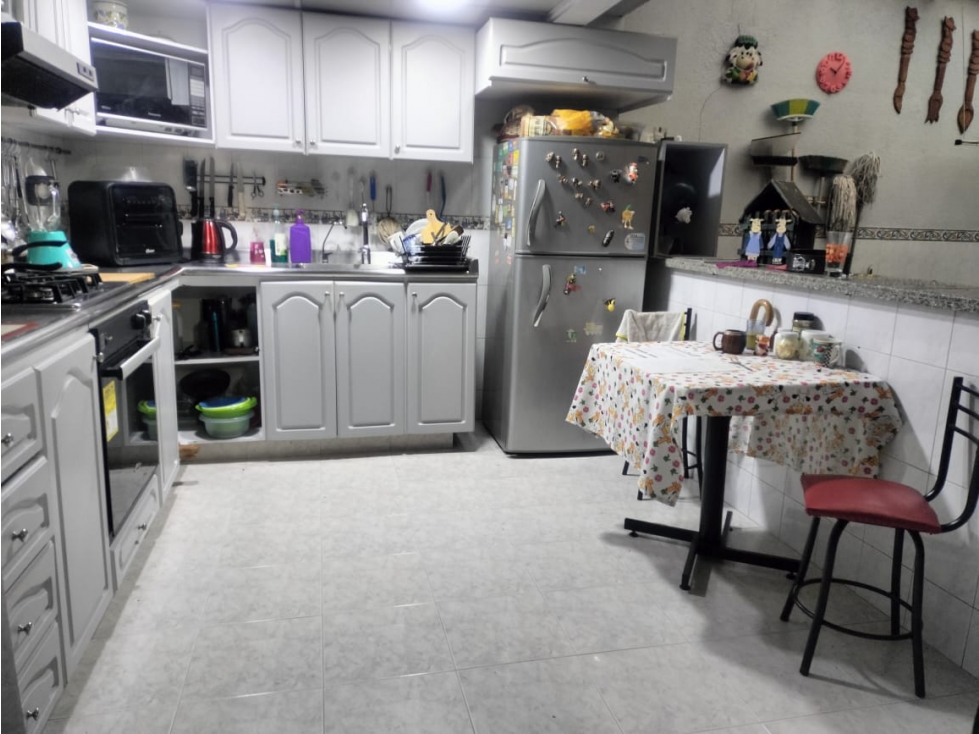 Casa en venta en Niza, Bogotá · foto 4 de 18