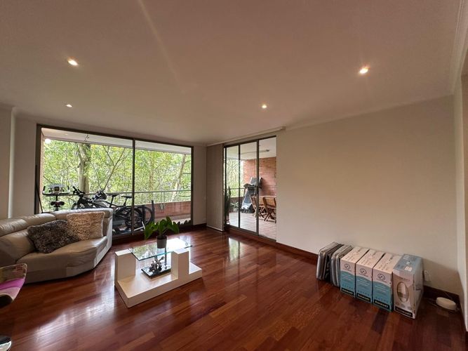 Apartamento de 4 alcobas en venta en El Poblado, Medellín, 240 m² · foto 3 de 20