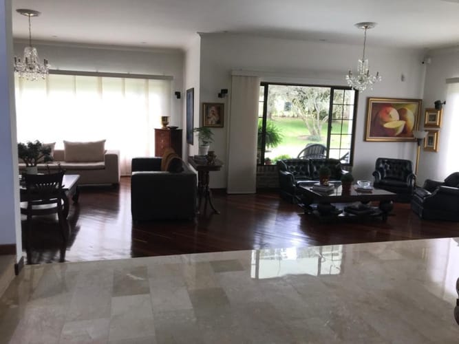 Casa de 4 alcobas en venta en Altos Del Poblado, Medellín, 430 m² · foto 6 de 14