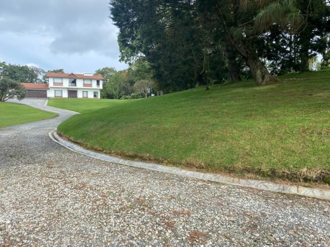 Casa de 4 alcobas en venta en Altos Del Poblado, Medellín, 430 m² · foto 13 de 14