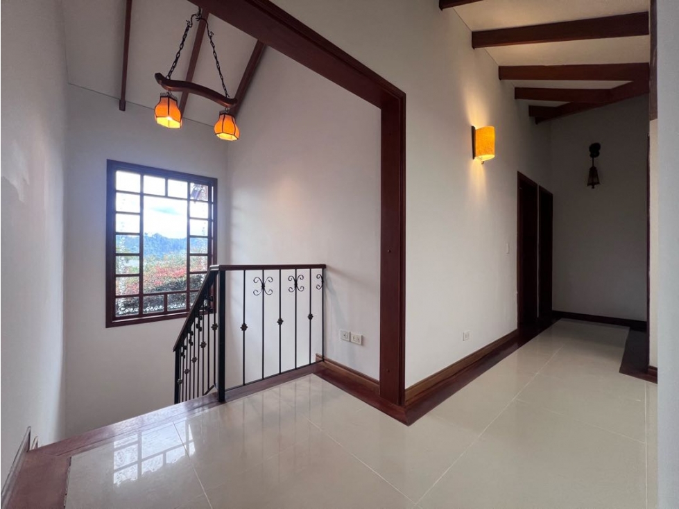 Casa en venta en Cerros De Alhambra, Manizales · foto 4 de 24