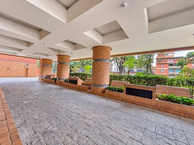 Apartamento en venta en Chico Norte, Bogotá · foto 2 de 24
