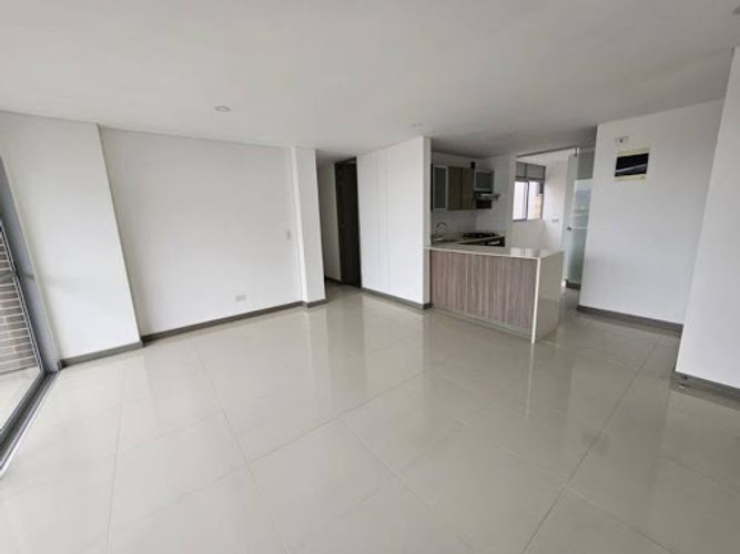 Apartamento de 3 alcobas en arriendo en Ciudad Del Río, Medellín, 80 m² · foto 4 de 23