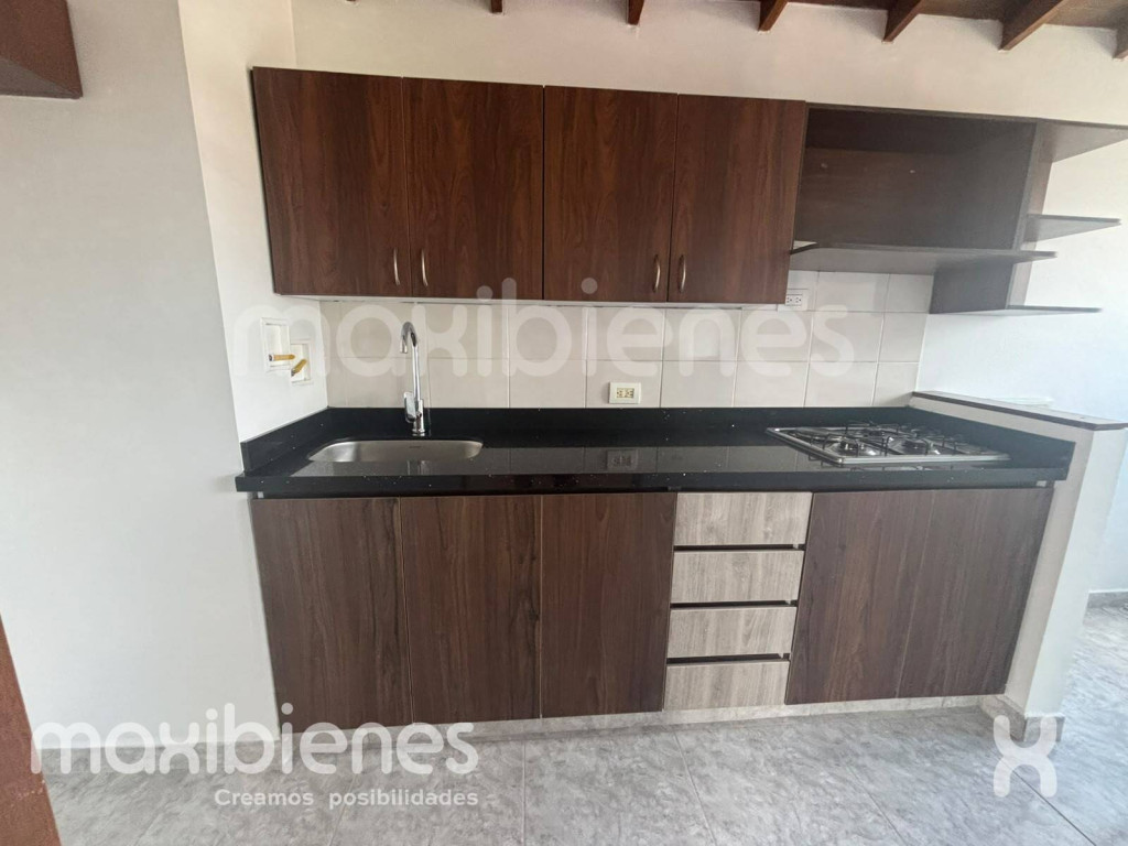Apartamento en Arriendo en Cumbres, Envigado