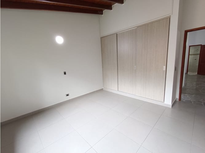 Apartamento de 3 alcobas en venta en Castropol, Envigado, 186 m² · foto 9 de 22