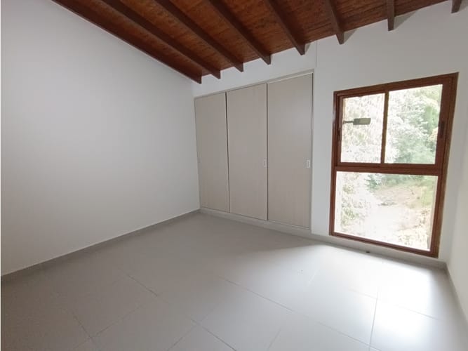 Apartamento de 3 alcobas en venta en Castropol, Envigado, 186 m² · foto 10 de 22