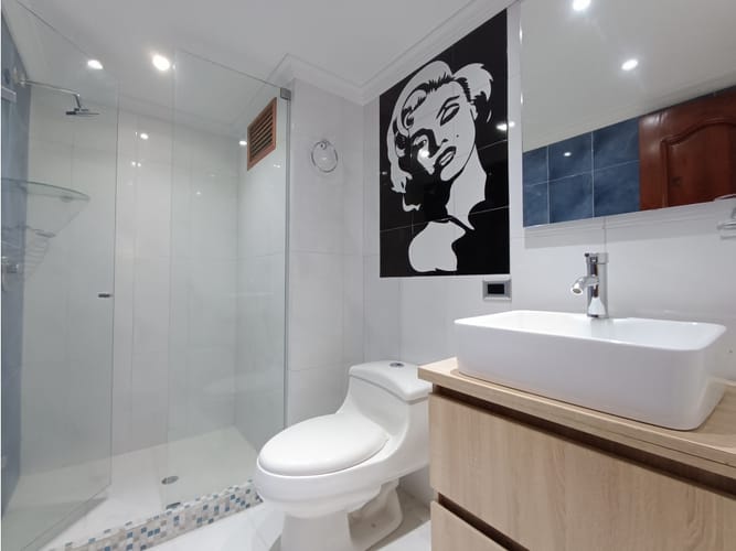 Apartamento de 3 alcobas en venta en Castropol, Envigado, 186 m² · foto 16 de 22