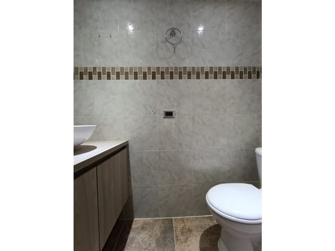 Apartamento de 3 alcobas en venta en Castropol, Envigado, 186 m² · foto 18 de 22
