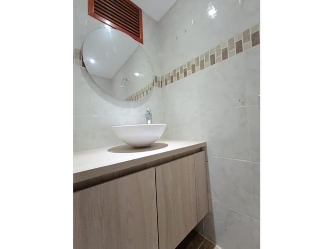 Apartamento de 3 alcobas en venta en Castropol, Envigado, 186 m² · foto 19 de 22