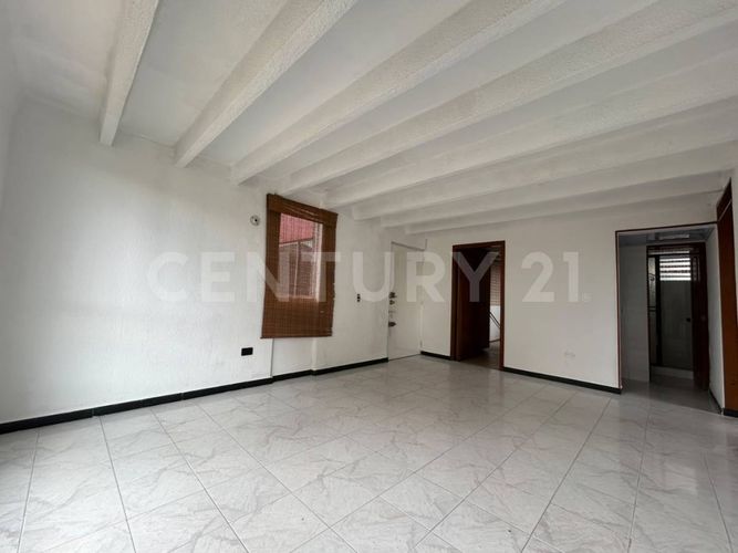 Apartamento de 3 alcobas en venta en Multiples Colmena Et. Ii, Soacha, 65 m² · foto 2 de 22