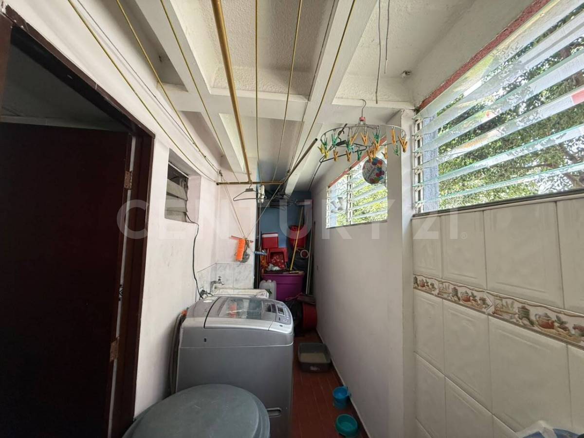 Apartamento en venta en Hipotecho Occidental, Bogotá · foto 3 de 10