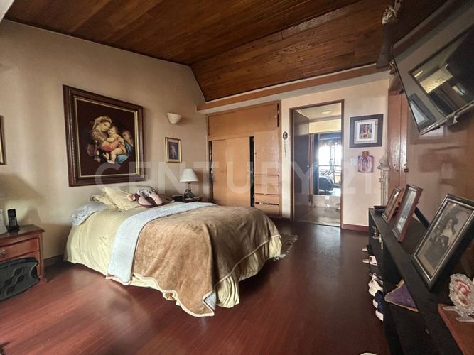 Apartaestudio en venta en La Macarena, Bogotá, 99 m² · foto 3 de 22