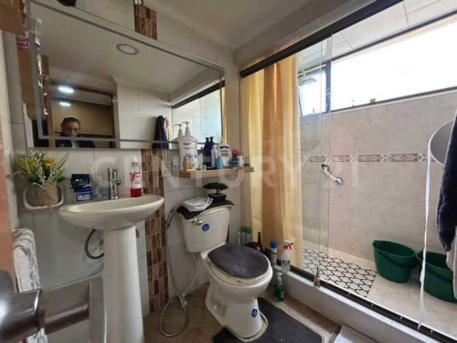 Apartaestudio en venta en La Macarena, Bogotá, 99 m² · foto 6 de 22