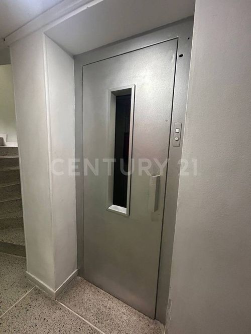 Apartaestudio en venta en La Macarena, Bogotá, 99 m² · foto 21 de 22