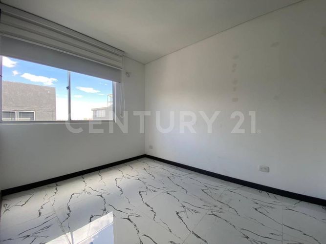 Apartamento de 1 alcoba en venta en Nariño Sur, Bogotá, 33 m² · foto 5 de 9