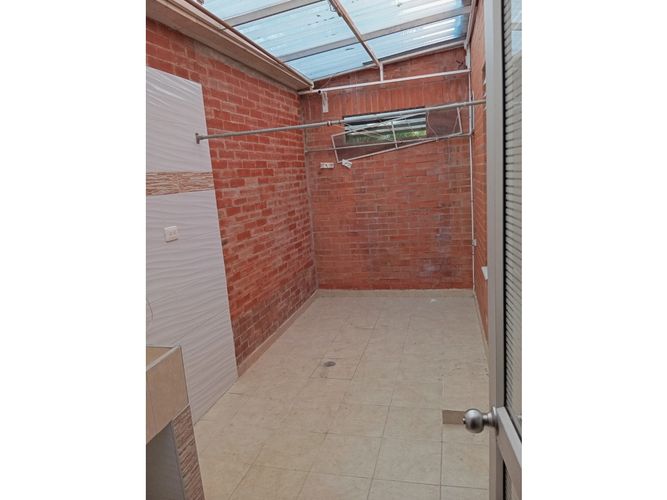 Casa de 4 alcobas en venta en El Castillo, Jamundí, 200 m² · foto 10 de 10