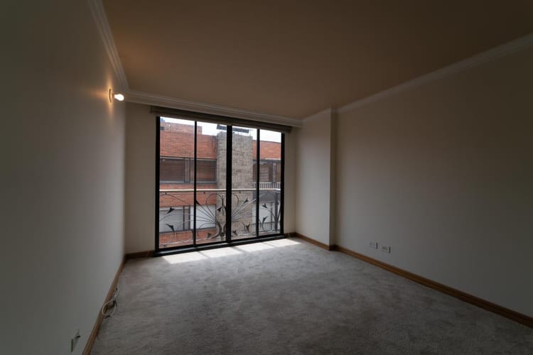 Apartamento de 3 alcobas en venta en Chico Norte, Bogotá, 141 m² · foto 10 de 12