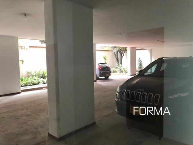 Apartamento de 3 alcobas en venta en Chico Norte, Bogotá, 141 m² · foto 12 de 12
