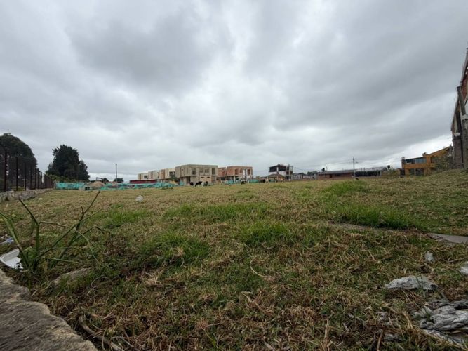 Lote en venta en Cota, 2300 m² · foto 6 de 11