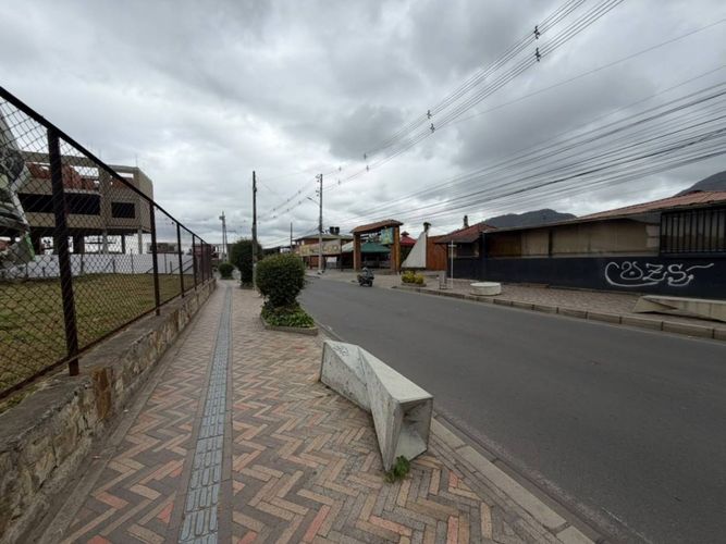 Lote en venta en Cota, 2300 m² · foto 11 de 11