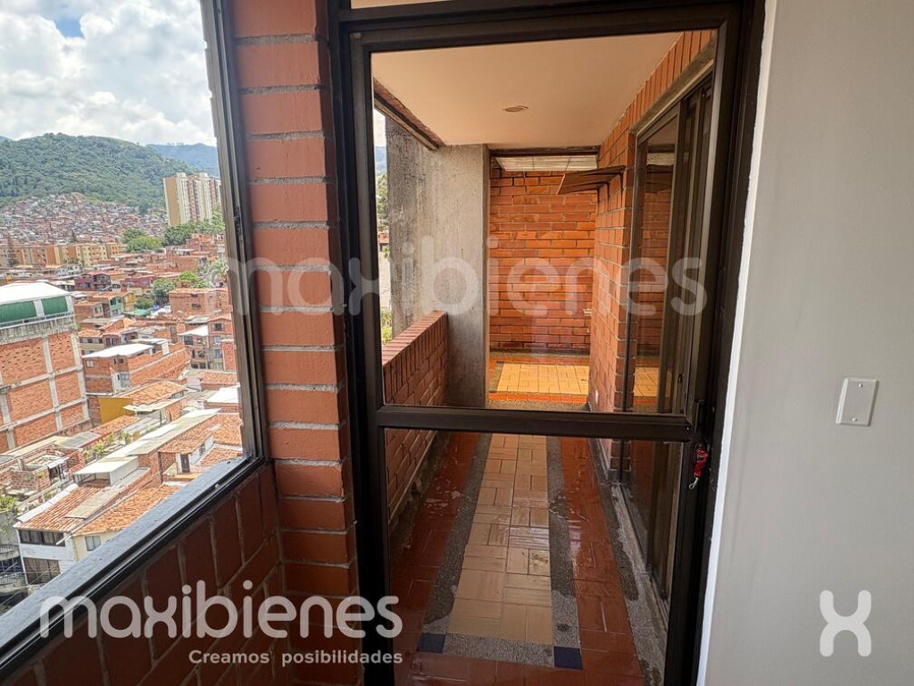 Apartamento en arriendo en La Castellana, Medellín · foto 13 de 15