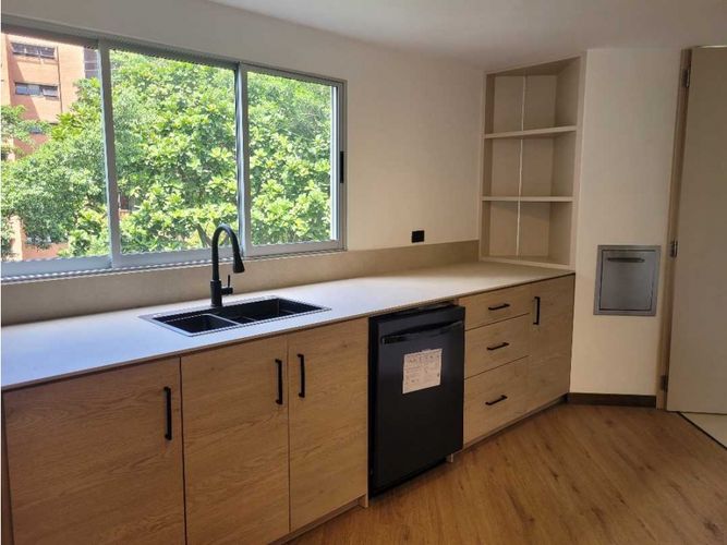 Apartamento en venta en El Poblado, Medellín · foto 9 de 16