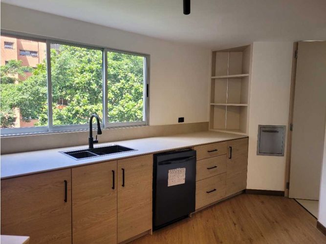 Apartamento en venta en El Poblado, Medellín · foto 10 de 16