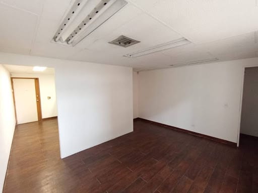 Oficina en arriendo en Milla De Oro, Medellín, 35 m² · foto 4 de 8