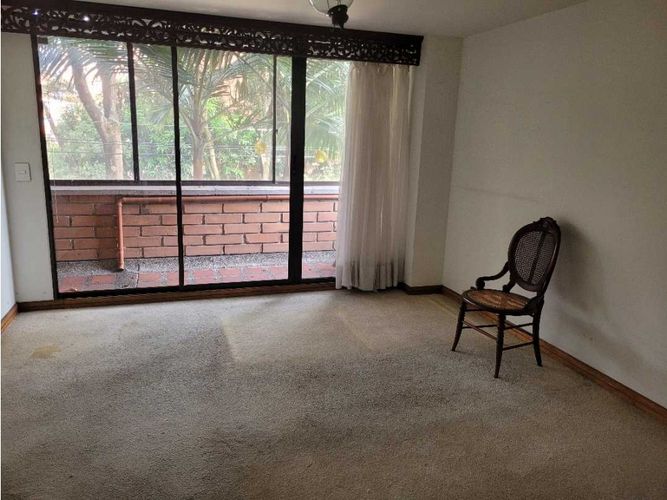 Apartamento de 3 alcobas en venta en El Poblado, Medellín, 134 m² · foto 6 de 10