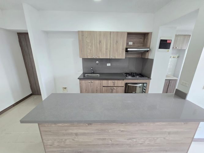 Apartamento de 3 alcobas en venta en Las Lomitas, Sabaneta, 77 m² · foto 4 de 24